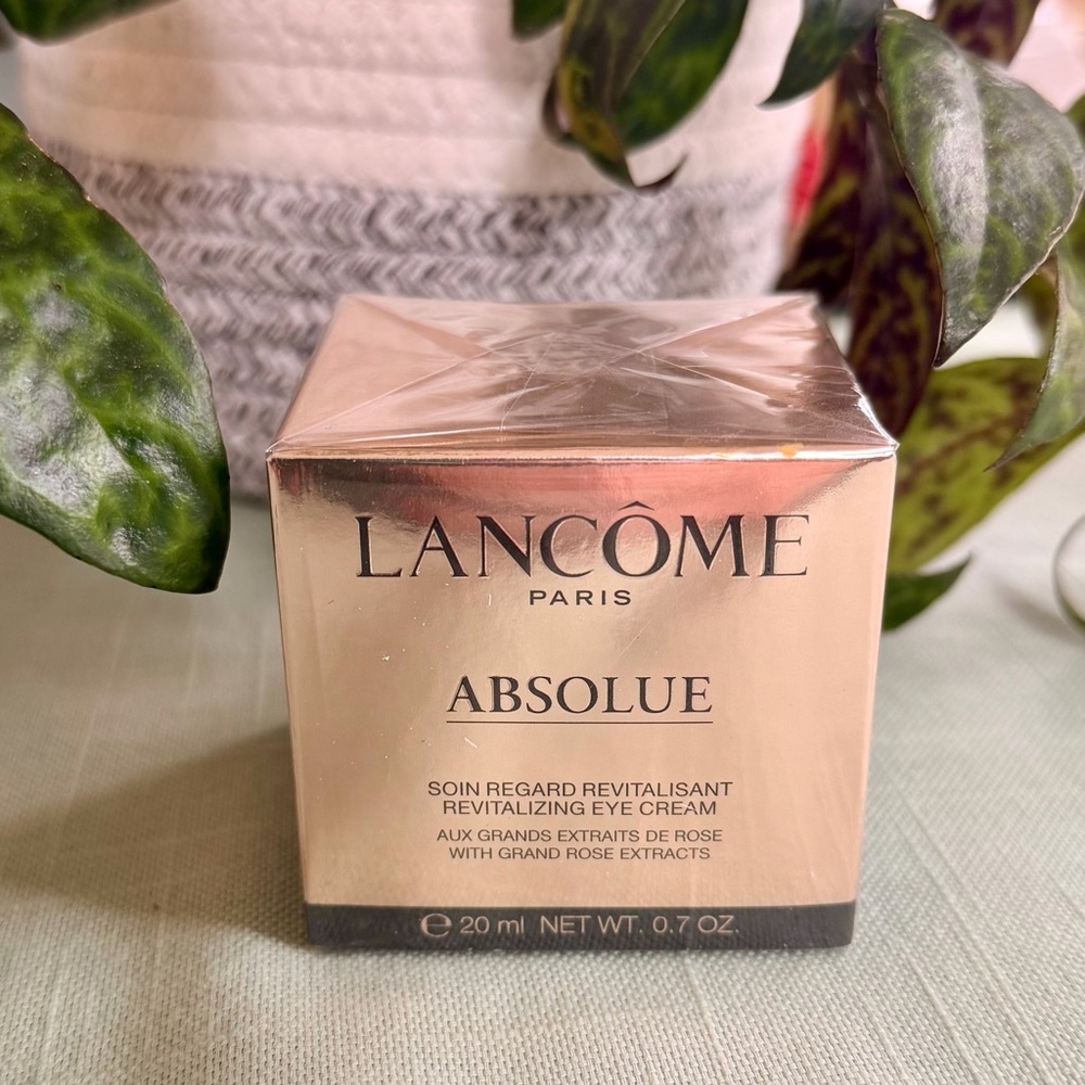 Lancome Absolue Revitalizing Eye Cream - Gold